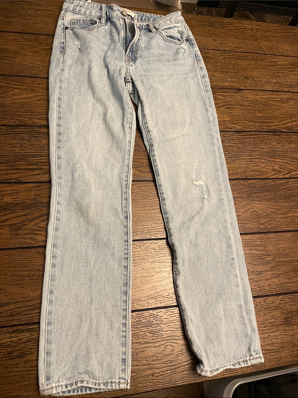WildOak Boutique Hidden Light Wash Blue Straight-Leg Jeans